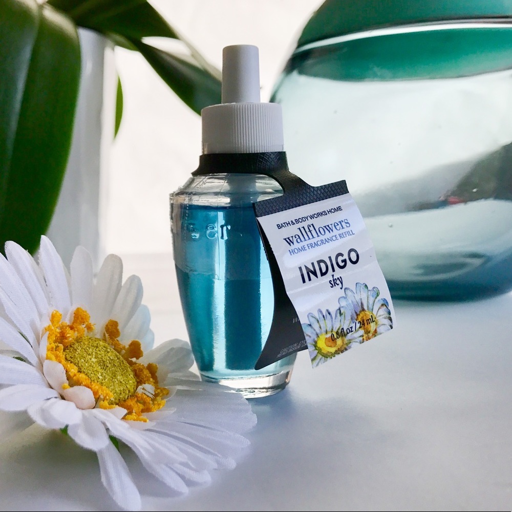 Bath & Body Works Indigo Sky Refill Wallflower